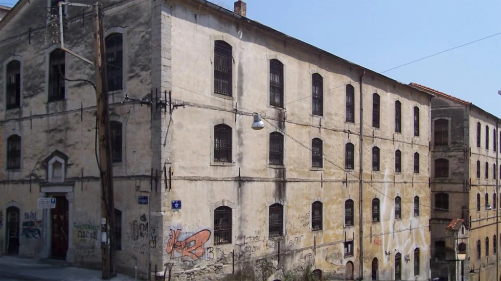Kavala tobacco warehouses - the historic kapnomagazina of the city